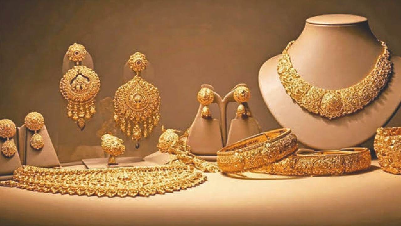 ভ্যাট ফাঁকি ও স্বর্ণ চোরাচালানে জড়িত ঢাকার ২১৬৯ জুয়েলারি দোকান