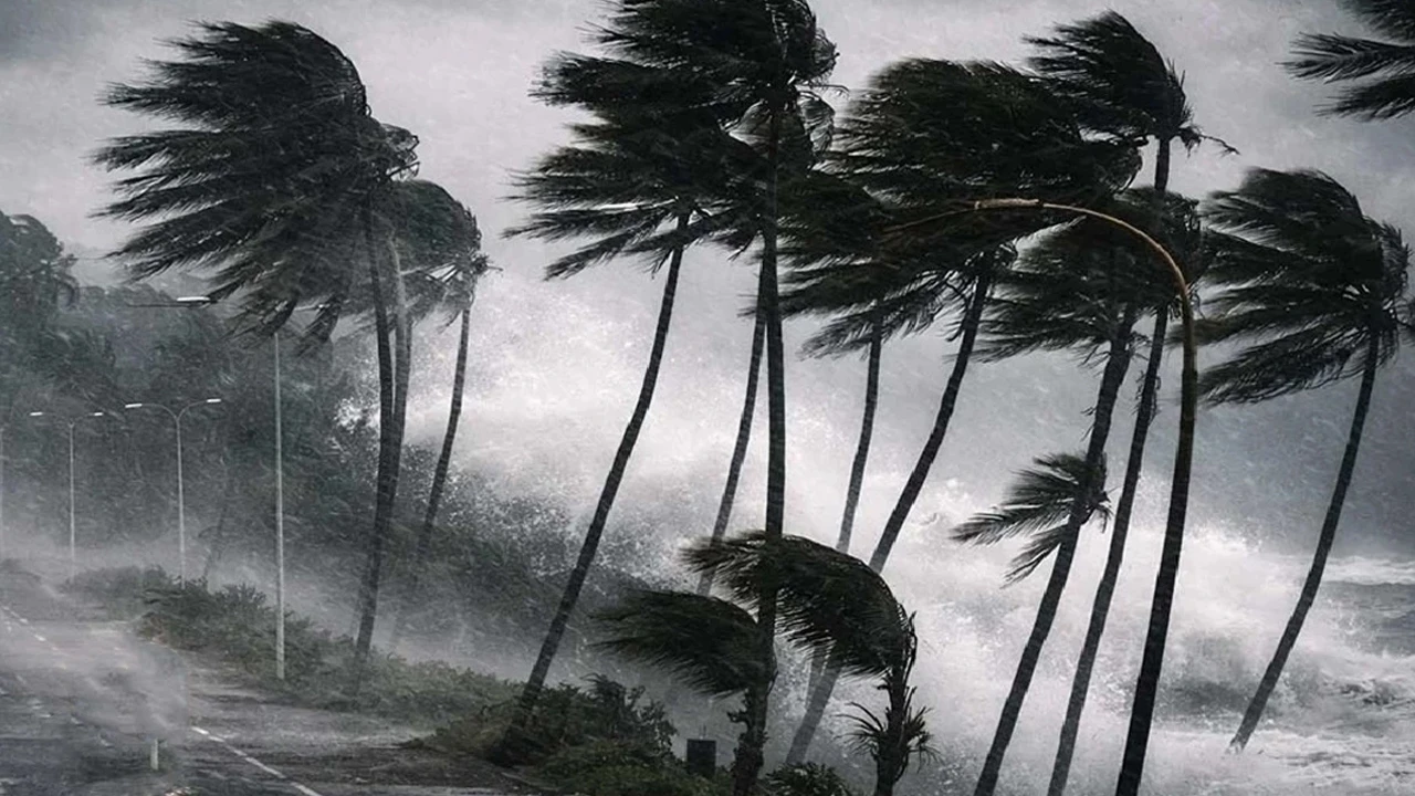 দুপুরের মধ্যে দেশের যেসব অঞ্চলে ঝড়বৃষ্টির আভাস
