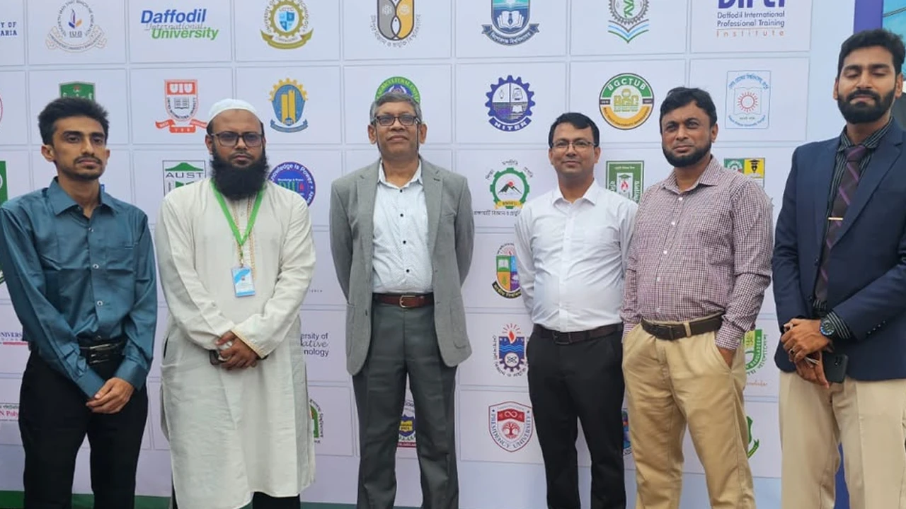 ১৯ উদ্ভাবনী প্রকল্প নিয়ে ইনোভেশন ফেয়ারে রাবিপ্রবি