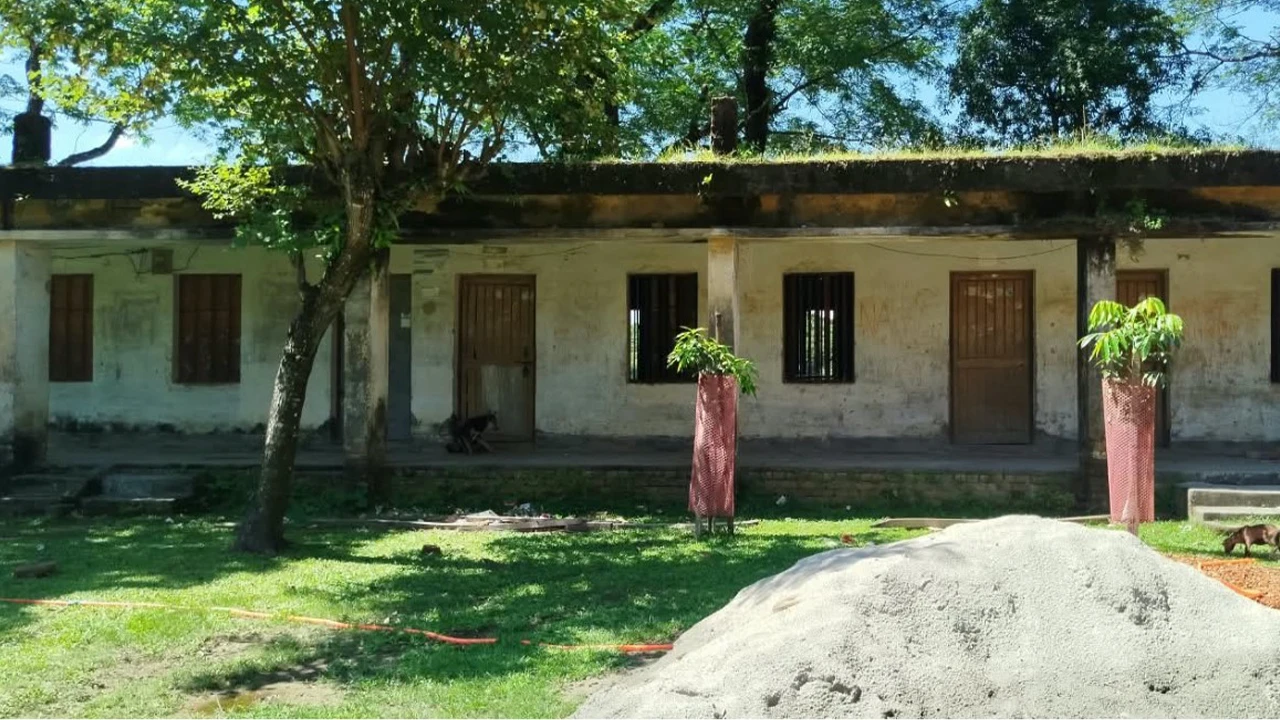 মাদ্রাসায় ১১ শিক্ষকের পদ শূন্য, পাঠদান ব্যাহত