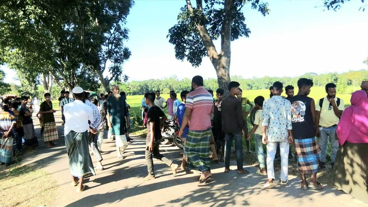 নেত্রকোনায় সড়ক দুর্ঘটনায় অজ্ঞাত নারীর মৃত্যু