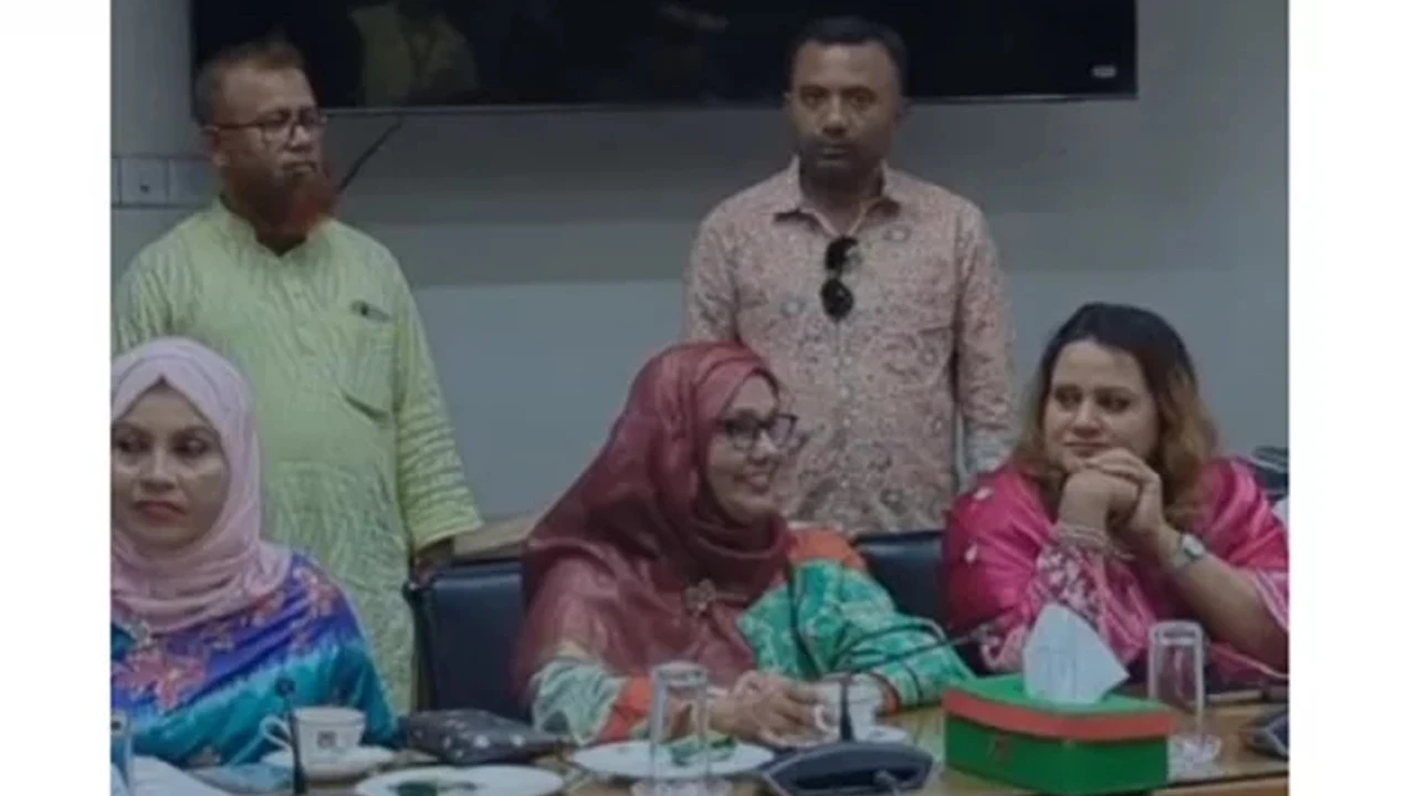 নারী আসনে মনোনয়ন জমা দিয়েছেন বিএনপি প্রার্থীরা