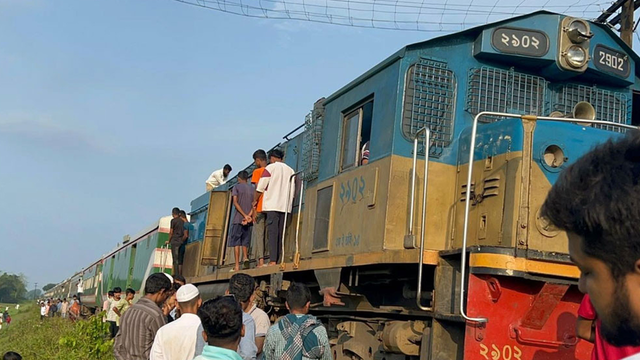 উপবন এক্সপ্রেসে আগুন, সিলেটের সঙ্গে রেল যোগাযোগ বন্ধ