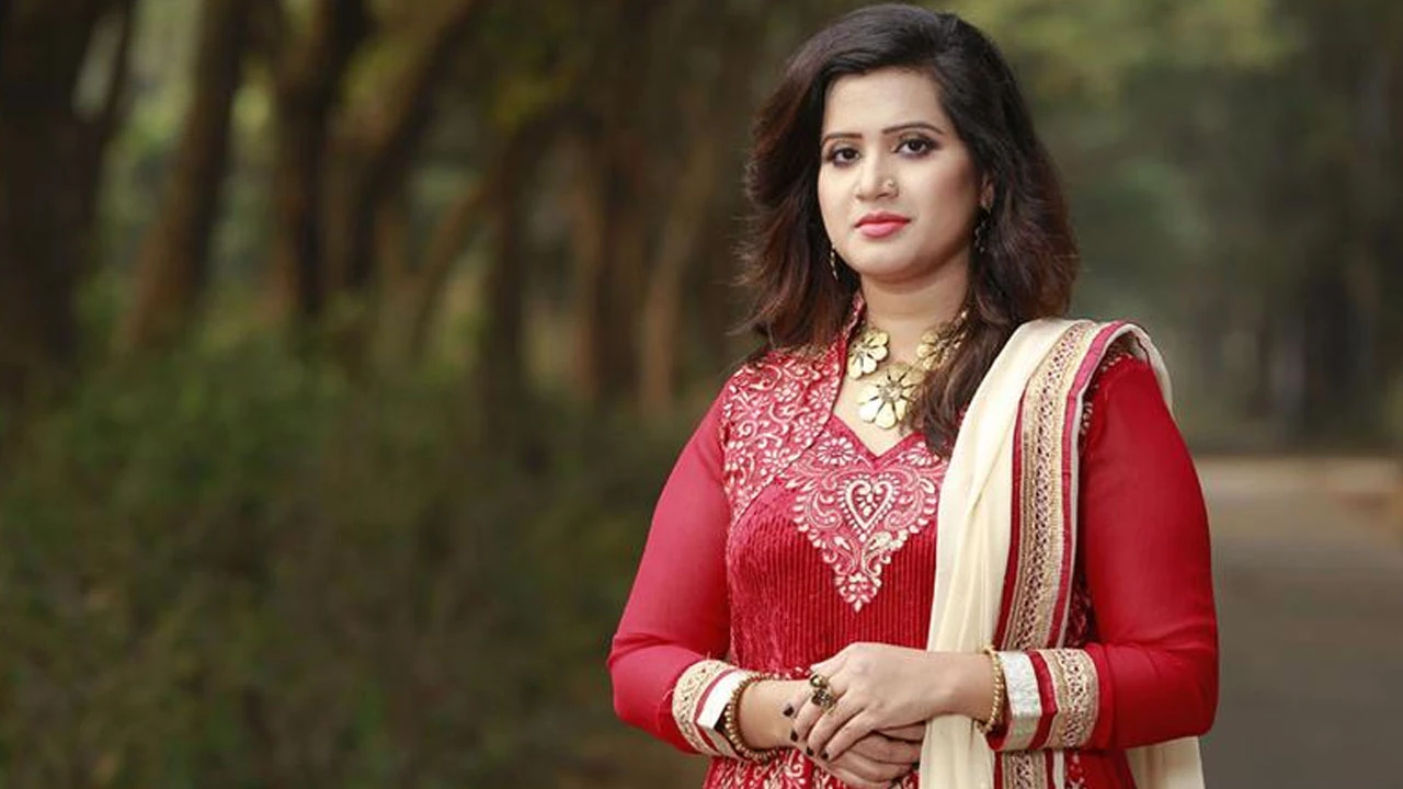 ন্যানসির ‘লাল সালাম’