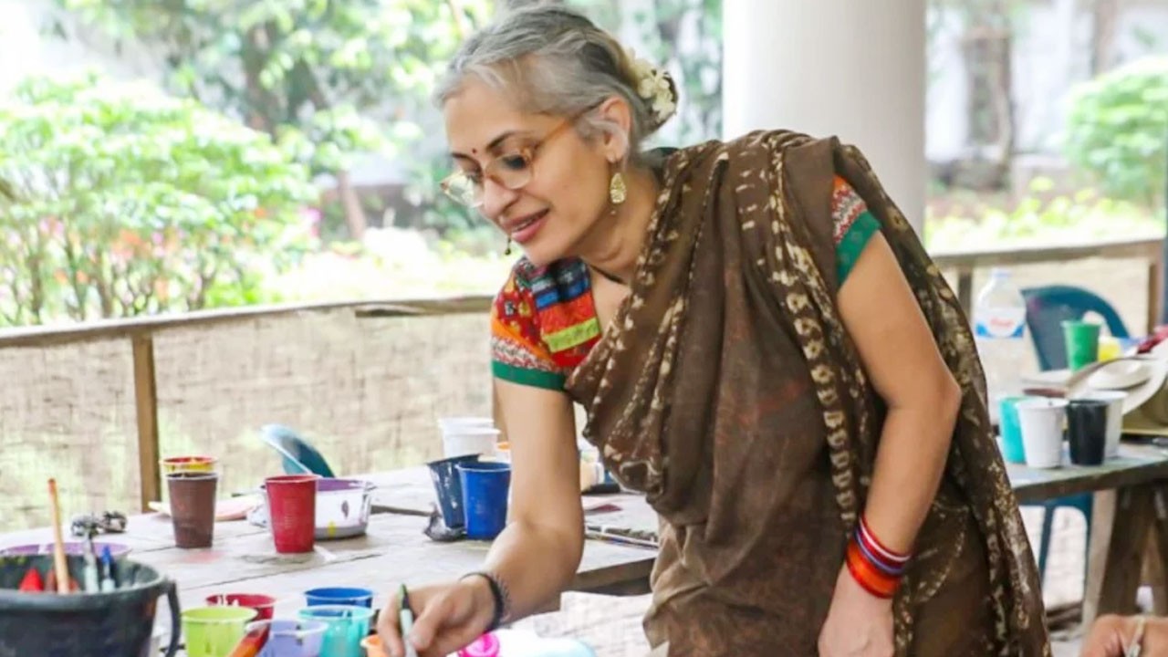 নতুন রূপে রঙ-তুলিতে বিপাশা হায়াত