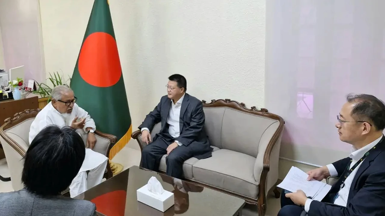 প্রধানমন্ত্রীর কৃষি উপদেষ্টার সঙ্গে চীনা রাষ্ট্রদূতের সাক্ষাৎ