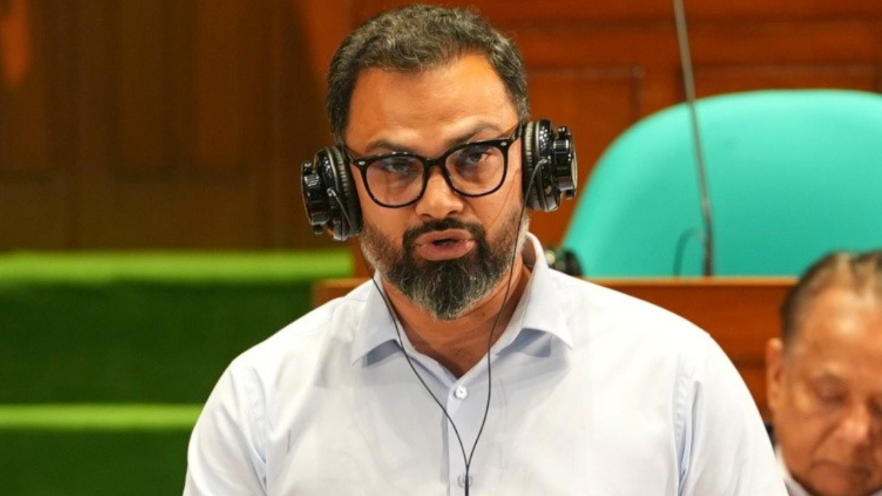 সংসদে বিসিবি নিয়ে কঠোর বার্তা আমিনুল হকের