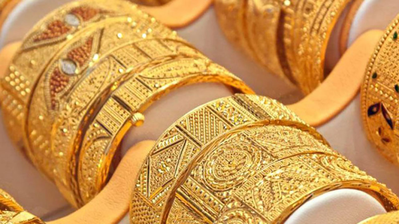 আজ যে দামে বিক্রি হচ্ছে সোনা