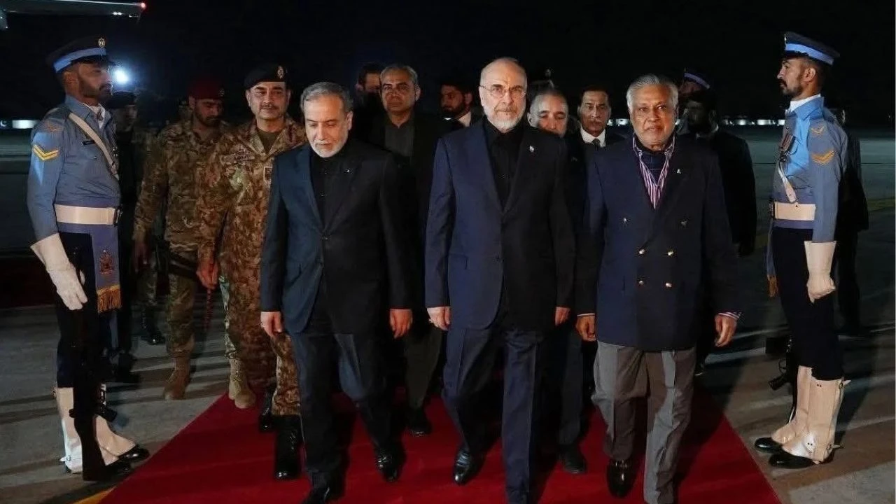 নৌ অবরোধ প্রত্যাহার না করলে প্রতিনিধি দল পাঠাবে না ইরান