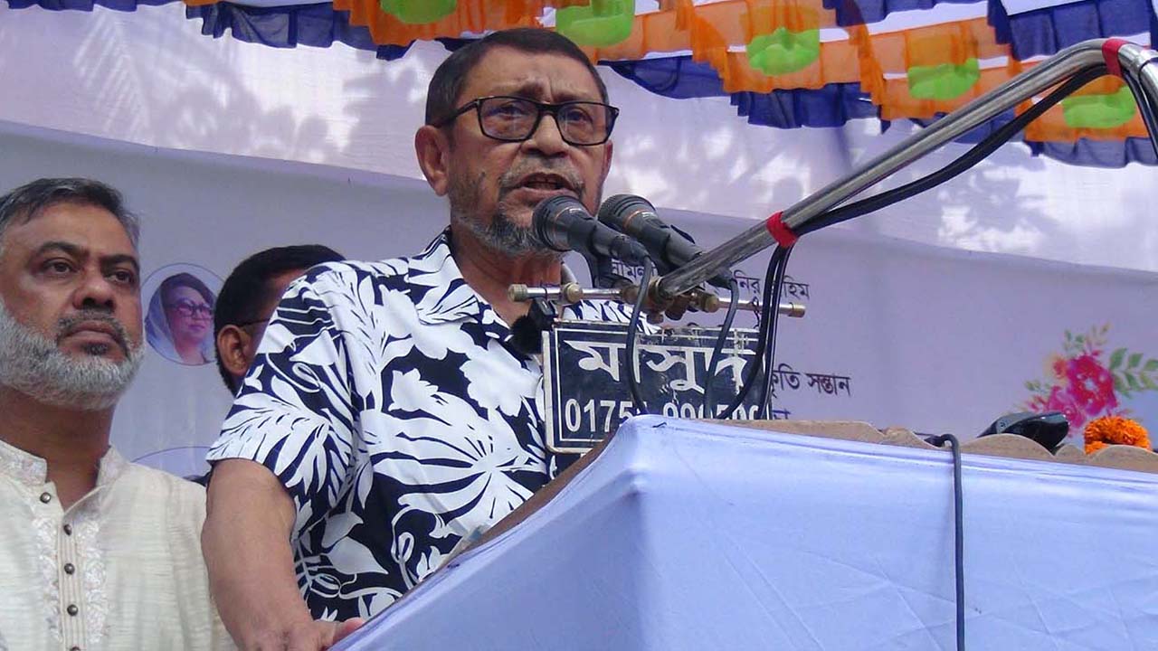 ‘স্বাস্থ্যখাতকে এগিয়ে নিতে প্রধানমন্ত্রী নানাবিদ পদক্ষেপ নিয়েছেন’