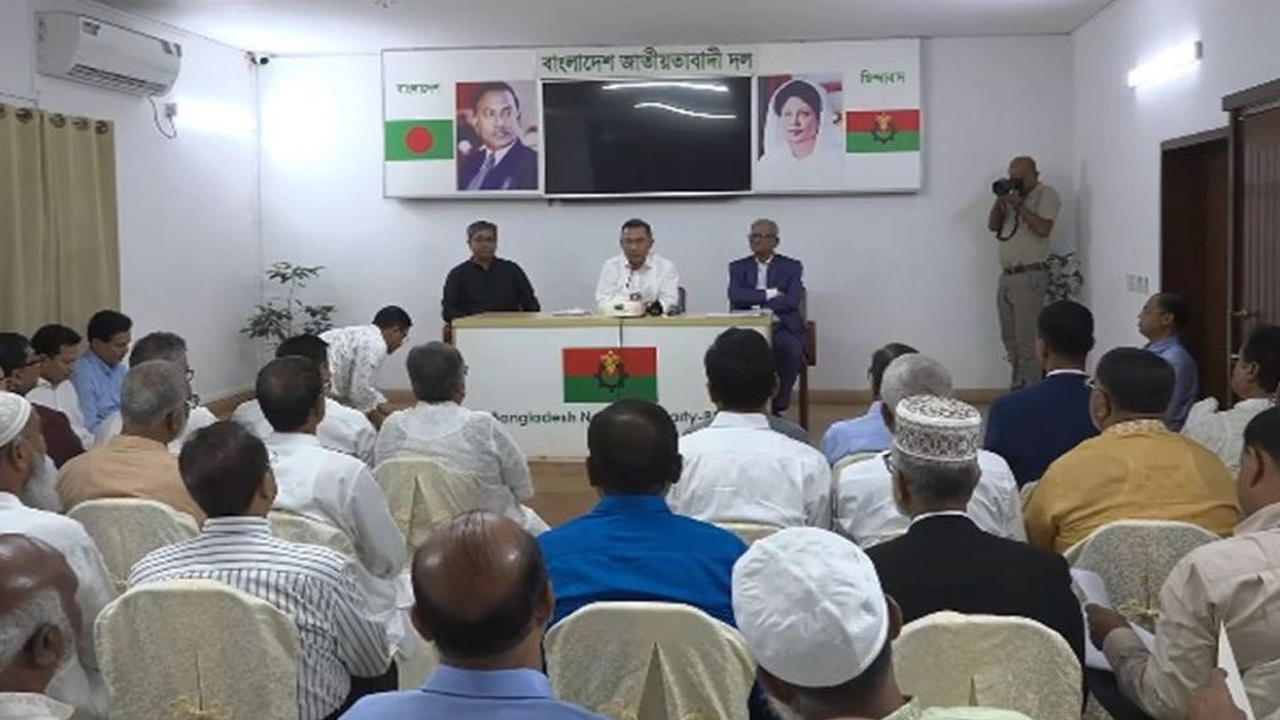 নবনিযুক্ত জেলা পরিষদ প্রশাসকদের সঙ্গে প্রধানমন্ত্রীর বৈঠক