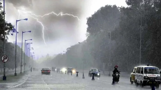 চট্টগ্রামসহ যে ৪ বিভাগে বজ্রবৃষ্টির আভাস