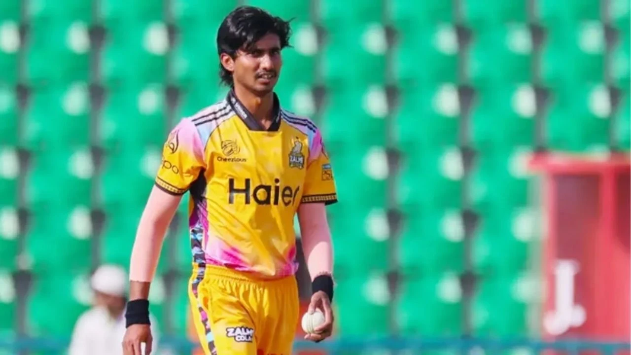 পিএসএলে আলী রাজার হ্যাটট্রিক