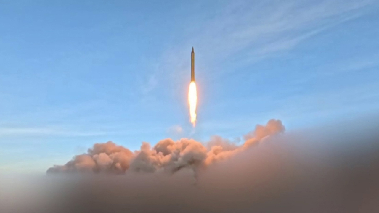 কুয়েতের সামরিক ঘাঁটিতে ইরানের হামলায় ১০ সেনা আহত