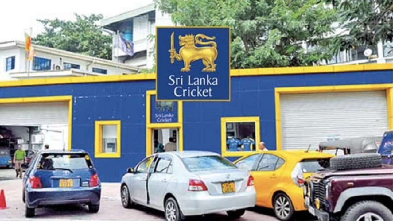 শ্রীলঙ্কা ক্রিকেট বোর্ডকে পদত্যাগের নির্দেশ