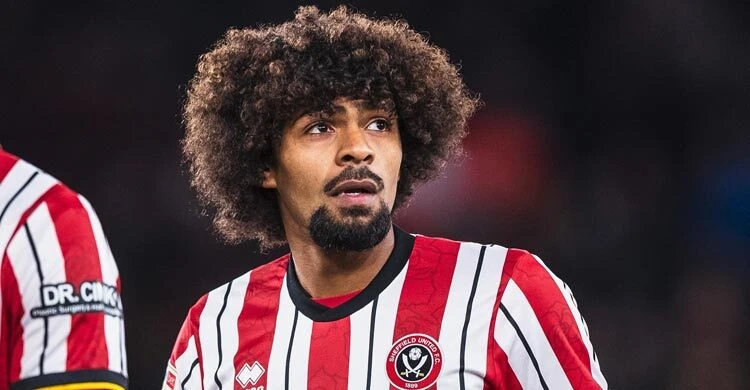 বর্ণবাদের শিকার হামজা চৌধুরী