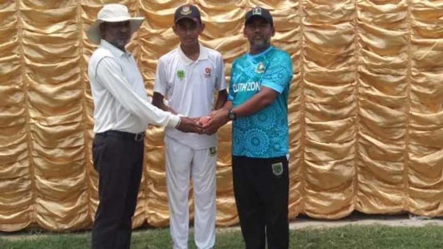 তানভীর একাই পেলেন ৮ উইকেট