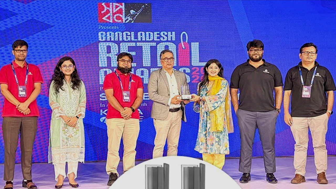 বাংলাদেশ রিটেইল অ্যাওয়ার্ডসে একাধিক স্বীকৃতি পেলো প্রিয়শপ