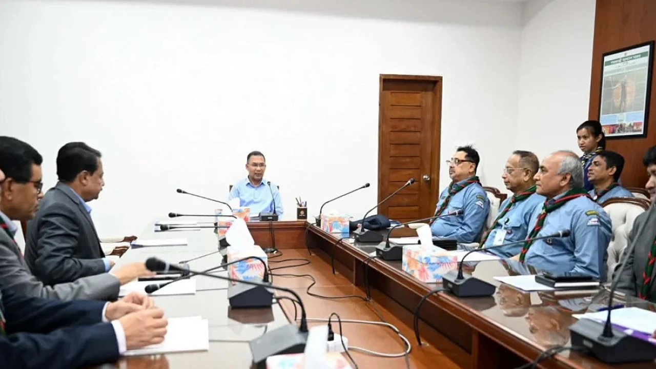 প্রধানমন্ত্রীর সঙ্গে বাংলাদেশ স্কাউটের কার্যনির্বাহী কমিটির সাক্ষাৎ